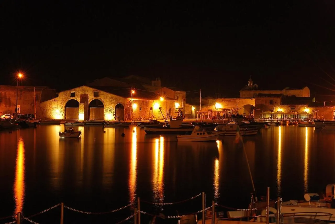 Casa Diamante Marzamemi Daire 0*,